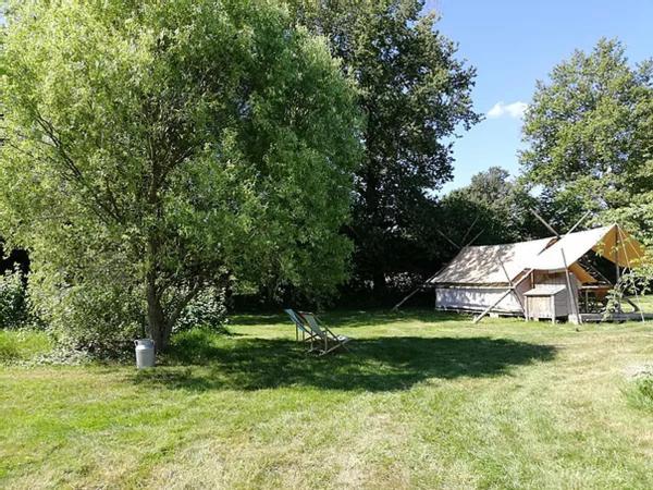 Отель Ferme De La Marliere Saint-Vincent-en-Bresse Экстерьер фото